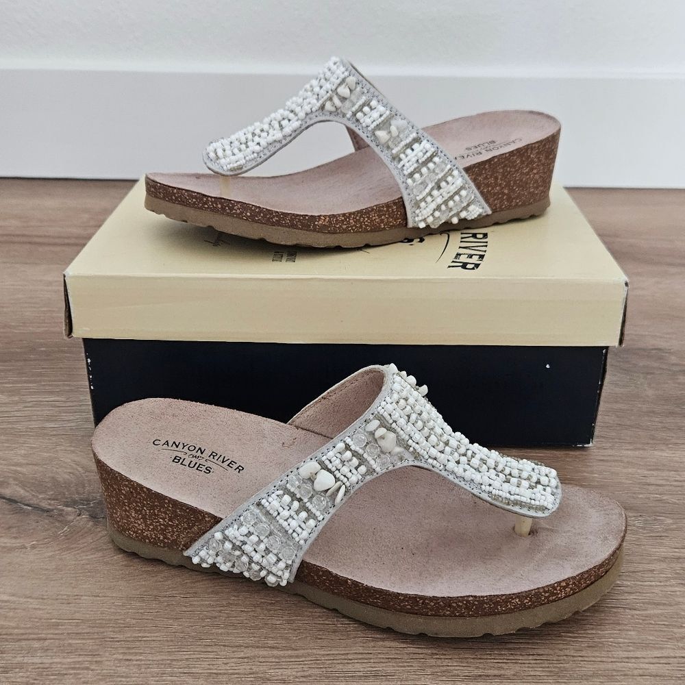Canyon River Blues White And Brown Beaded Wedge Sandals Size 7